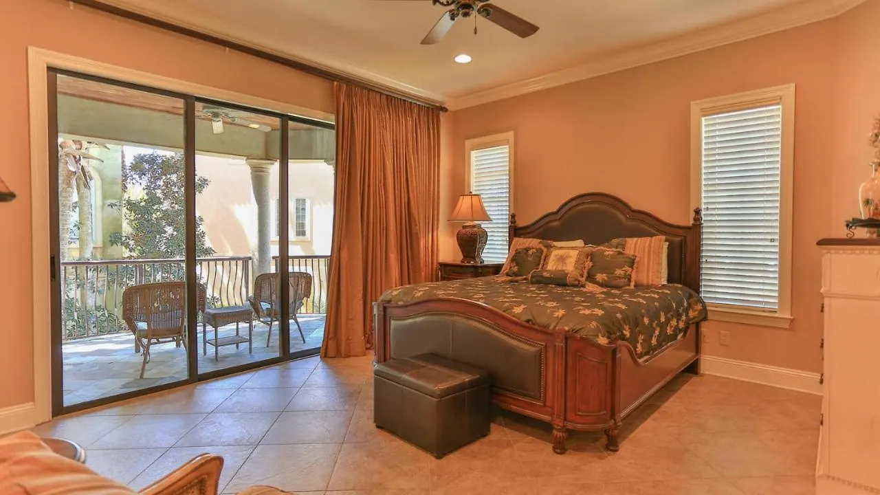 Monaco - Easy Beach Access Dogs Welcome Gated Community Large Pool Destin Holiday home